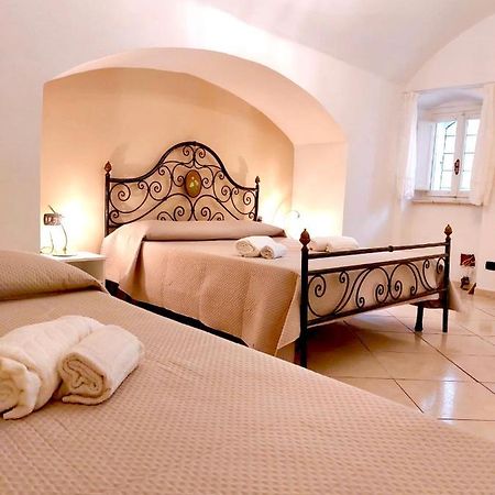 Corte Vico Palmisano Centro Storico Галиполи Екстериор снимка