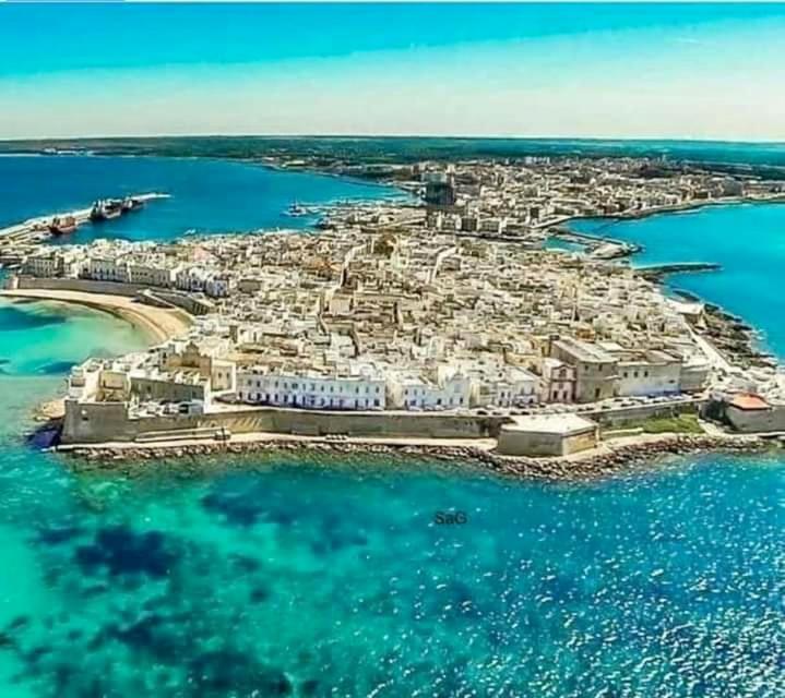 Corte Vico Palmisano Centro Storico Галиполи Екстериор снимка