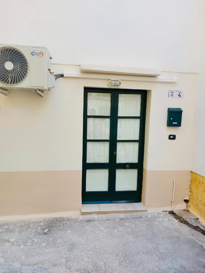 Corte Vico Palmisano Centro Storico Галиполи Екстериор снимка